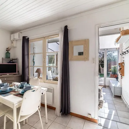 Villa Les Hippocampes By Interhome Hyères